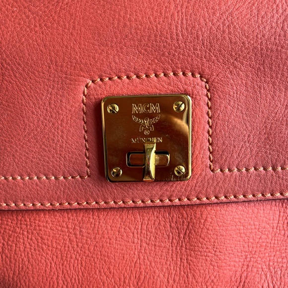 Mcm two way satchel - Picture 10 of 13